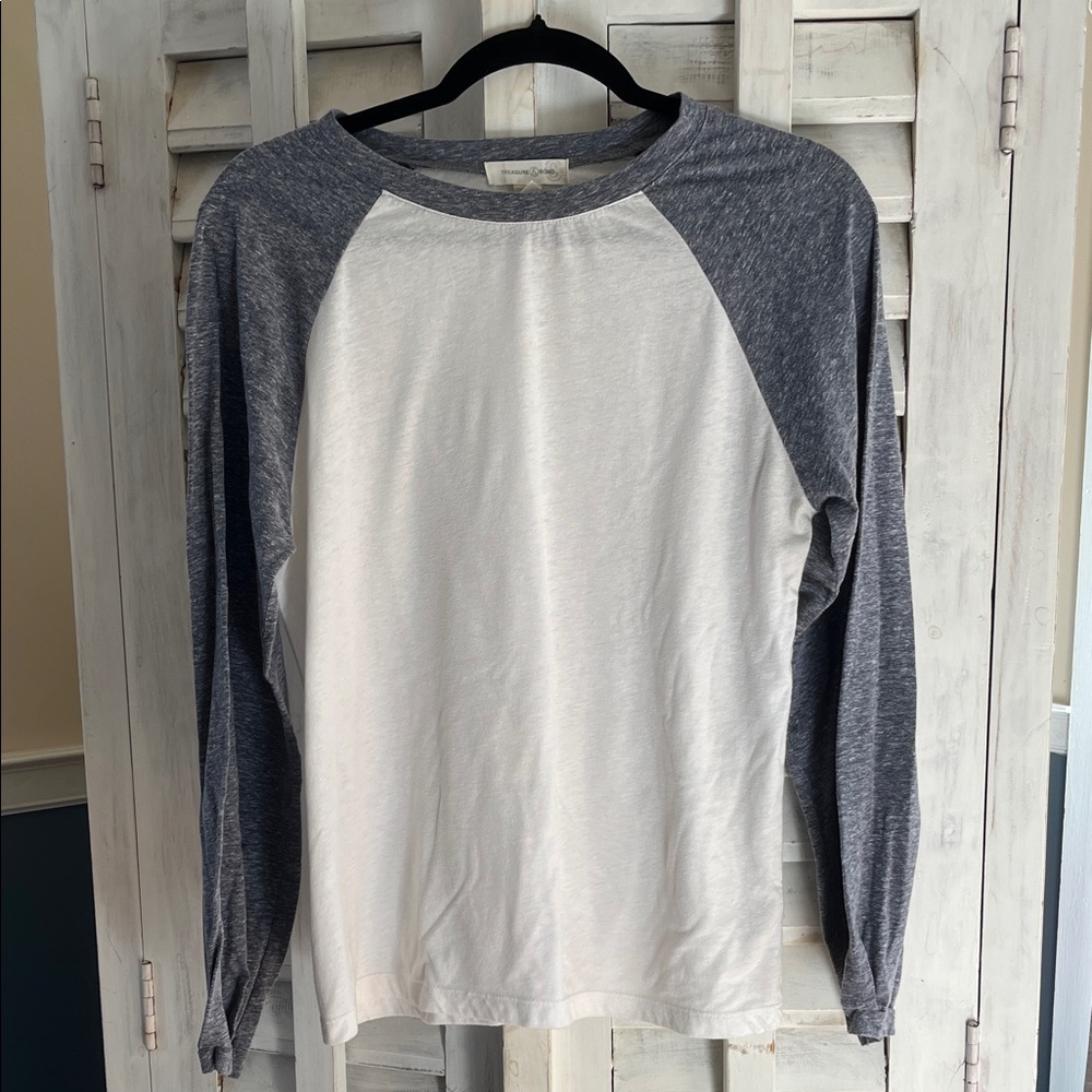 Treasure & Bond Blue-ish Gray and White Long Sleeve Tee. Cute detailed sleeves.
